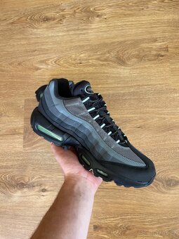 Nike Air Max 95 velikost 42,5 - 4