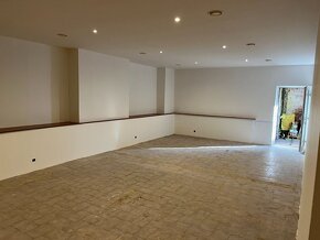 Skladovací prostory v centru Pohořelic - 4