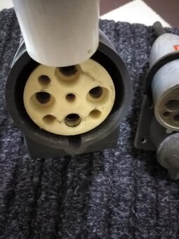 Různé zástrčky 380 V - 4