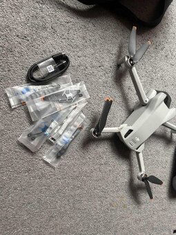 Dron DJI mini 3 fly more combo - 4
