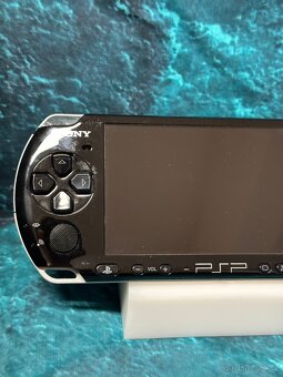 PSP 3000 Piano black včetně originálního boxu - 4