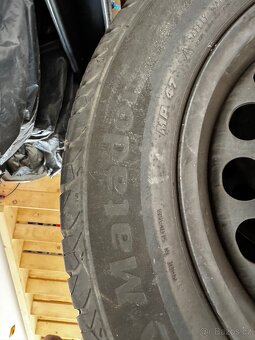 Prodám letní kola 215/60 R16 - 4