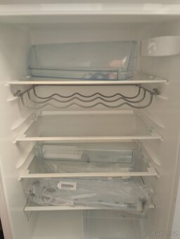Kombi lednice Electrolux ERB 34003W v celku nebo náhradní dí - 4