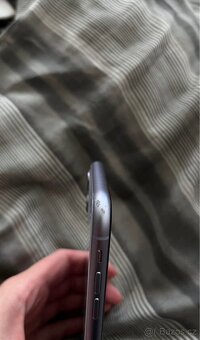 iPhone 11 64GB - 4