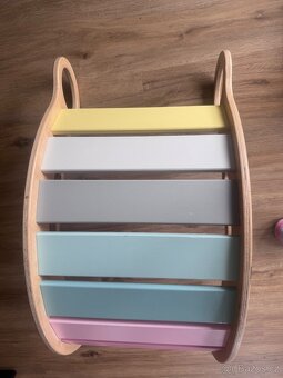 Duhová montessori houpačka - 4