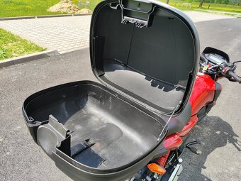 Honda CB 125F - 4