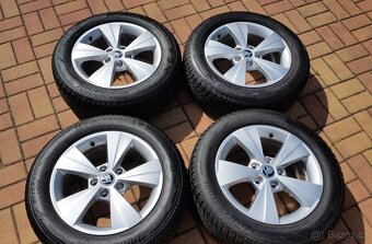 Zimní sada ŠKODA Octavia 4 5x112 R16 pneu 205/60/16 zánovní - 4