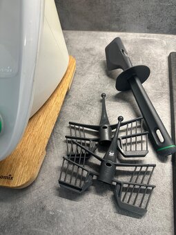 PRODÁM THERMOMIX TM6 + 2 NÁDOBY, PŘÍSLUŠENSTVÍ - 4