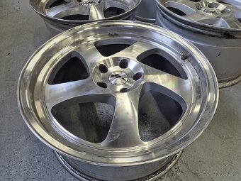 Disky 5x114.3 R19 Japan Racing JR15 - 4