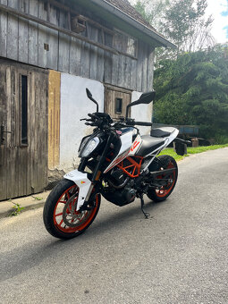 KTM Duke 390 - 4