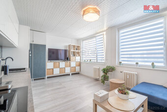 Pronájem bytu 1+kk, 33 m², Kladno, ul. Vít. Nezvala - 4