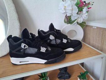 Jordan 4 retro White thunder - 4