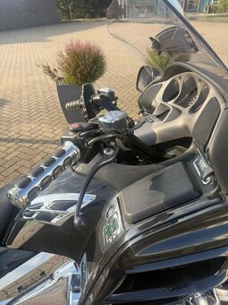 Honda GL 1800Goldwing - 4