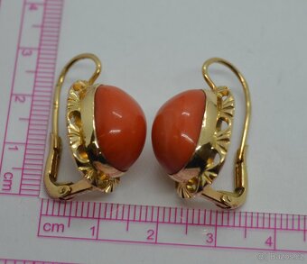 Zlaté náušnice s KORÁLEM - 4