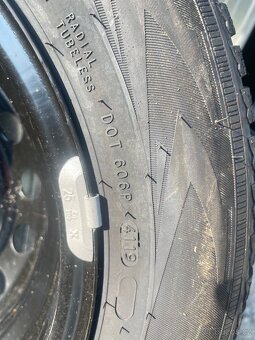 Plechové disky 6Jx15 na zimních pneu Nokian 195/65 R15 - 4