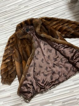 Pravý kožešinový kabát - 4