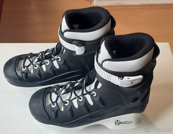 Anarchy Revolution V2 - 4