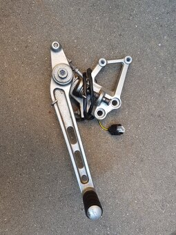 BMW R1100S brzdová páka - 4