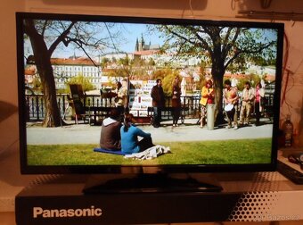 Panasonic TX32 AW304 - 4