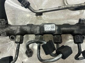 KOMPLETNÍ VSTŘIKOVACÍ LIŠTA 1.6 TDI 77KW CLHA/CLHB 04L089B - 4