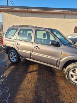 Mazda tribute 4x4 2.5i - 4