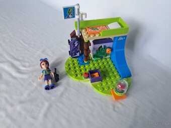LEGO Friends 41327 Mia a její ložnice - 4