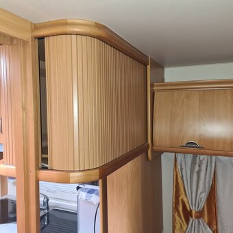 Karavan hobby 560 - 4
