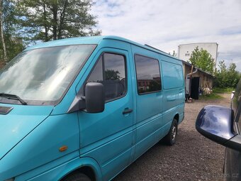 Mercedes sprinter.... R.v.2003. 6 míst - 4