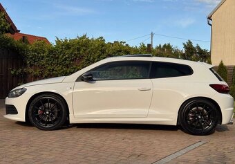 Volkswagen Scirocco 2.0 TSI R-Style DSG - 4