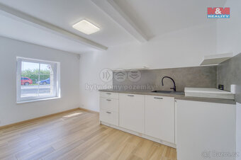 Prodej obchod a služby, 70 m², Plzeň, ul. Šípková - 4