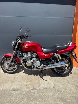 Honda CB 750 - 4