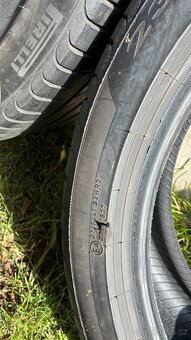 Pneu Pirelli 235/45 R19 - 4