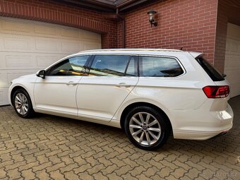 VW PASSAT 2021 2.0 TDI 110kW MANUÁL | ODPOČET DPH - 4