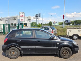 Kia Rio 1,5Crdi rok 2008 - 4