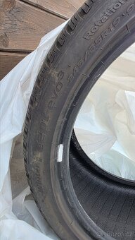 Hankook Winter icept Evo3 W330 245/35 R19 93W - 4