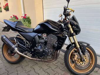 Kawasaki z1000 - 4