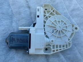 Dily pravych zadnich dveri - Audi A6 4G/C7 avant - 4