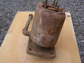 Prodám válec ze stabilního motoru Slavia - 4