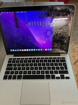 Apple MacBook Pro 2015 - 4
