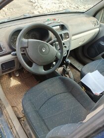 Renault Clio 2 - 4