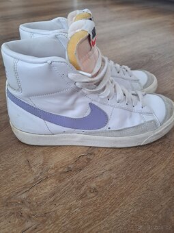 Dámské tenisky Nike Blazer - 4
