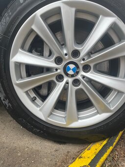 PRODÁM BMW F 11 - 4