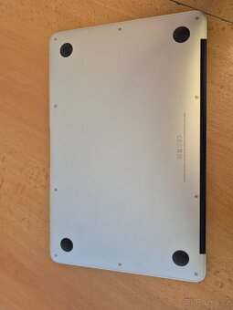 Apple Macbook Air 11 2015 - 4