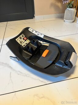 Cybex Aton 5 + základna - 4