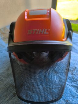 Lesnická přilba stihl advanse vent - 4