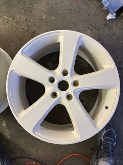 Alu kola R20 (5x130) - 4