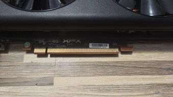 XFX RX 5700 XT TD 8G D6 - 4