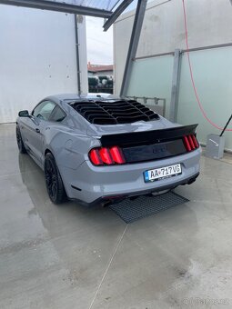Ford mustang 5.0 - 4