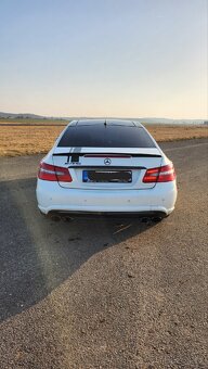 Mercedes Benz E350CDI Coupe - 4