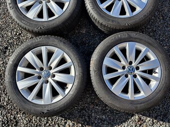 Alu orig letni sada Volkswagen 5x112 7J ET45 215/55 R16 M - 4